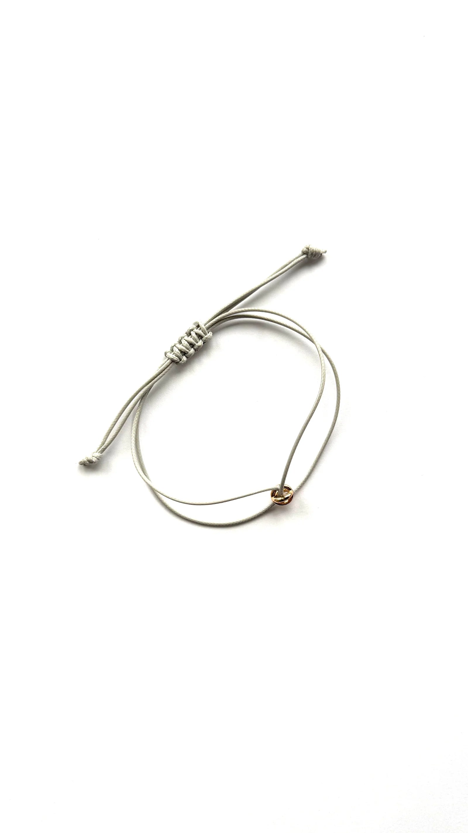 ORÉA Grey showing the adjustable sliding closure
